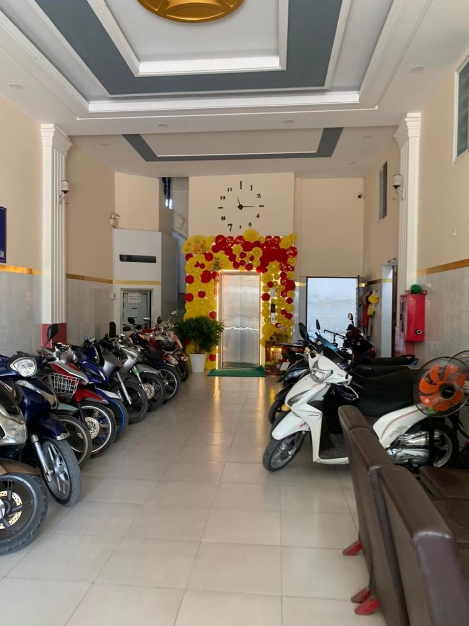 Nha Nghi Thanh Xuan- Co Cho Thue Xe May Va Xuat Hoa Don Ap Dong An Eksteriør billede